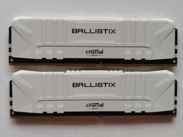 Crucial Ballistix 16GB DDR4