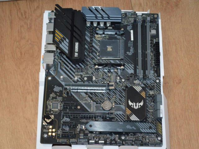 ASUS TUF Gaming B550-PLUS